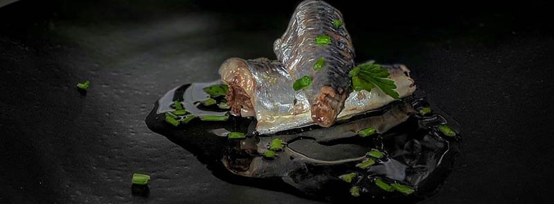 Kleine Makrelen in Olivenöl Kleine Makrelen in Olivenöl