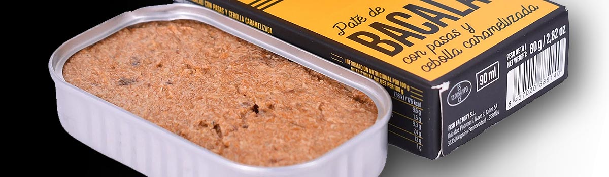 Kabeljau mit Sultaninen und karamellisierten Zwiebeln aus Spanien Kabeljau mit Sultaninen und karamellisierten Zwiebeln aus Spanien