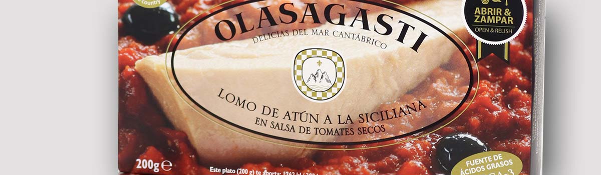 Lomo de Atún a la Siciliana - Thunfischfilet mit sizilianischer Sauce Lomo de Atún a la Siciliana - Thunfischfilet mit sizilianischer Sauce