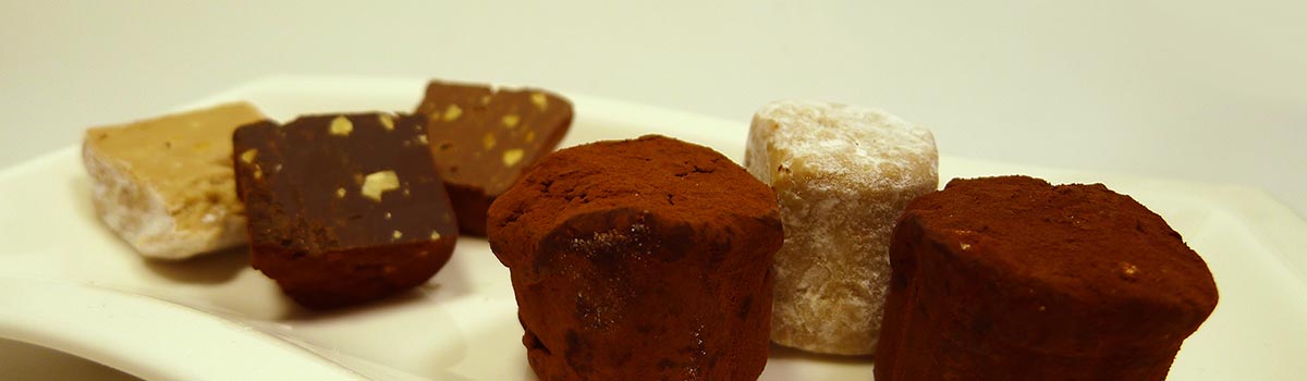 Caramello - Tartufo Dolce con Nocciola von Tastelanghe (Piemont)